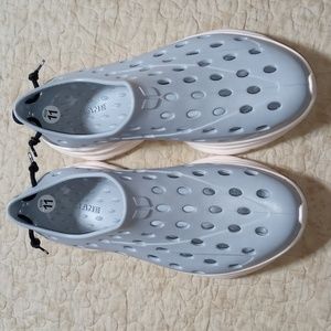 KANE REVIVE Active Recovery Shoe size 11 Women's / Men's 9